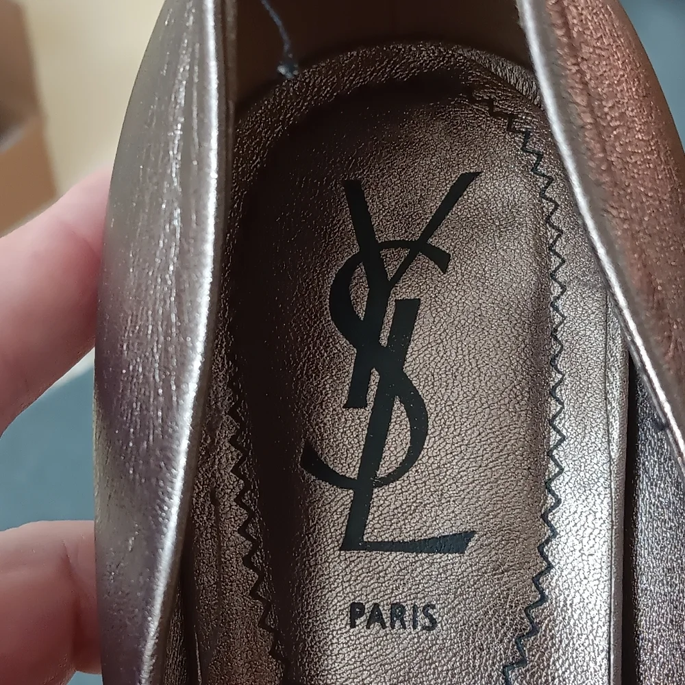 YSL Gold Pumps - Picture 8 of 16